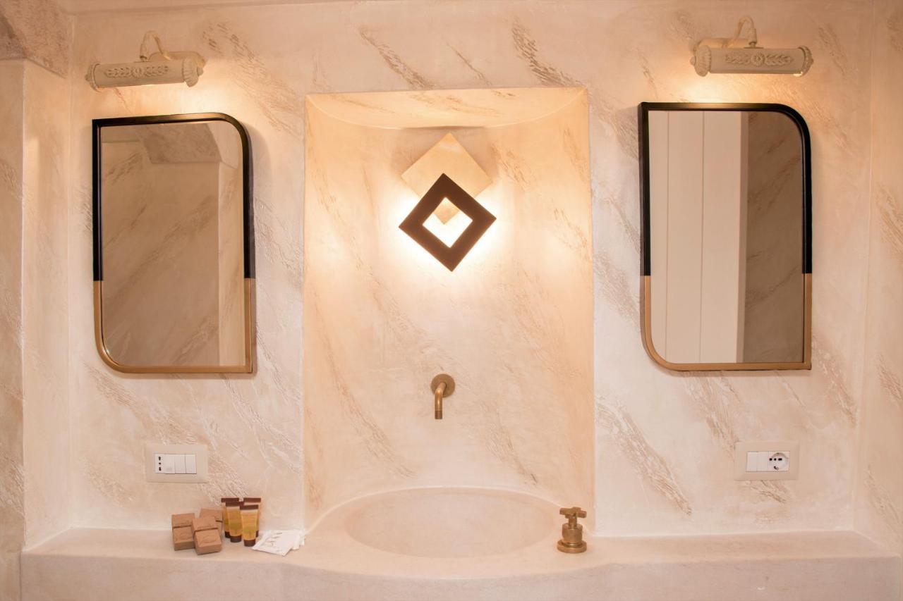 Trullo Cinquenoci Suite Locorotondo Exterior photo