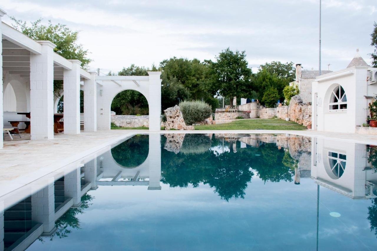 Trullo Cinquenoci Suite Locorotondo Exterior photo